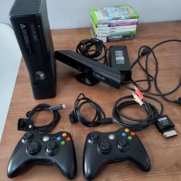 Vendo Xbox 360 com 2 controles, Kinect e 9 jogos - Videogames - Realengo,  Rio de Janeiro 1244723414