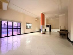 https://img.olx.com.br/thumbs256x256/23/230548766400619.jpg