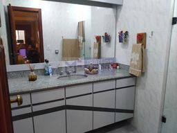 https://img.olx.com.br/thumbs256x256/23/232251797424440.jpg