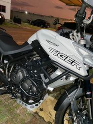 Título do anúncio: Vendo moto TRIUMPH Tiger 800 xcx