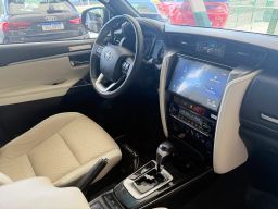 https://img.olx.com.br/thumbs256x256/23/233656329989375.jpg