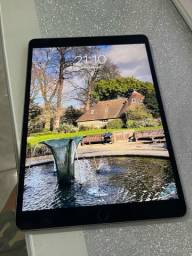 Título do anúncio: iPad Pro 10.5 64 gb Wi-Fi  + celular 