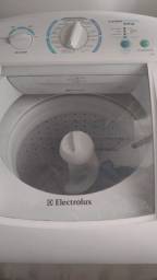 Título do anúncio: Máquina de Lavar Electrolux Com Defeito