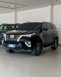 https://img.olx.com.br/thumbs256x256/23/235697689396622.jpg