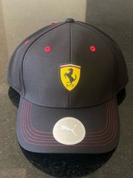 Título do anúncio: Boné original puma Ferrari novo 