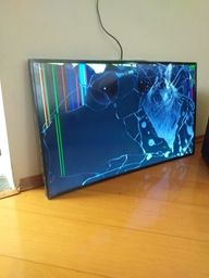 Título do anúncio: TV Samsung 43" 4K, tela quebrada , retirada de peças 