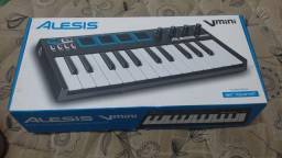 Título do anúncio: Controlador MIDI Teclado Alesis VMini 
