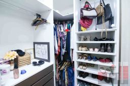 https://img.olx.com.br/thumbs256x256/23/237644329086215.jpg