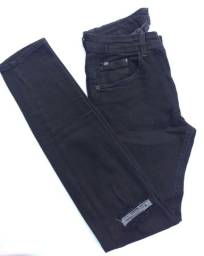 Título do anúncio: Calça jeans masculina Skine com elastano, tamanho 40.