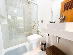 https://img.olx.com.br/thumbs256x256/24/240526270300966.jpg