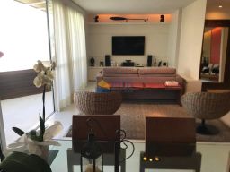 https://img.olx.com.br/thumbs256x256/24/240544273561605.jpg