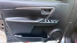 https://img.olx.com.br/thumbs256x256/24/240656669800217.jpg