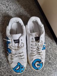 Título do anúncio: Sapato branco com detalhes azul doce gabana