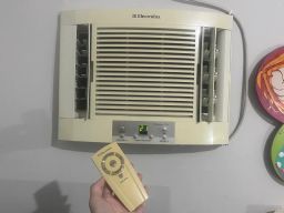 https://img.olx.com.br/thumbs256x256/24/242584396268531.jpg