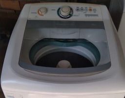 Título do anúncio: Vendo uma máquina de lavar roupas de 10kg cônsul 