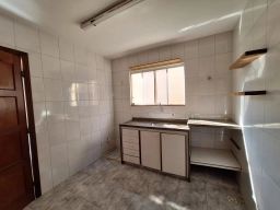 https://img.olx.com.br/thumbs256x256/24/243585409384066.jpg