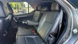 https://img.olx.com.br/thumbs256x256/24/243642669230459.jpg