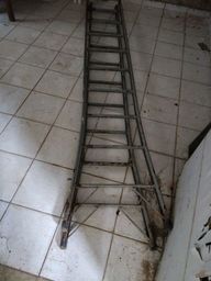 Título do anúncio: Escada dupla em ferro galvanizado 3,00 x 2 metros