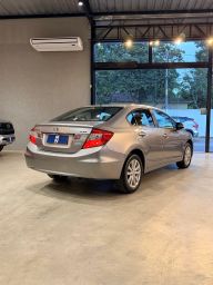 https://img.olx.com.br/thumbs256x256/24/245603661740796.jpg