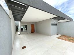 Título do anúncio: Casa Térrea à venda, 1 quarto, 2 suítes, 2 vagas, Parque Residencial Rita Vieira - Campo G