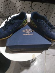 tenis all latex futsal antigo