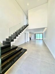 https://img.olx.com.br/thumbs256x256/24/248525630482811.jpg