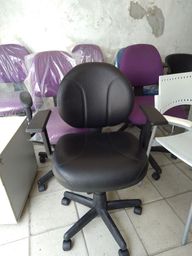 Título do anúncio: Cadeira em couro sintético ergonômica com todas as regulagens 
