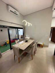 https://img.olx.com.br/thumbs256x256/25/252570874175701.jpg