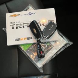 https://img.olx.com.br/thumbs256x256/25/253513048727983.jpg