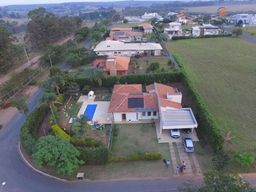Título do anúncio: Casa com 3 dormitórios à venda, por R$ 930.000 - Residencial Parque Laguna - Botucatu/SP
