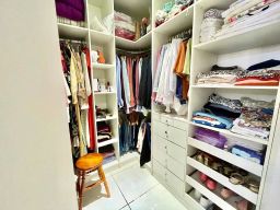 https://img.olx.com.br/thumbs256x256/25/254524646587824.jpg