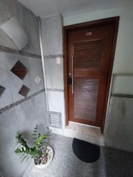 https://img.olx.com.br/thumbs256x256/25/256573511932112.jpg