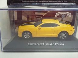Título do anúncio: Camaro 2014 amarelo miniatura de metal 