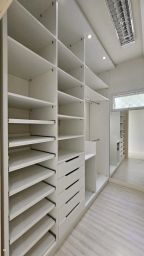 https://img.olx.com.br/thumbs256x256/25/257503767130948.jpg