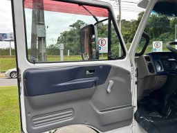 https://img.olx.com.br/thumbs256x256/26/260524277373593.jpg