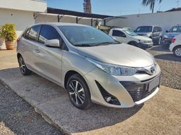 Título do anúncio: Toyota Yaris 1.5 XS Automático 2019 com 30 MIl km