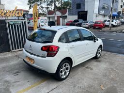https://img.olx.com.br/thumbs256x256/26/265613698325615.jpg