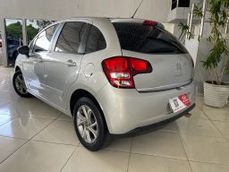 https://img.olx.com.br/thumbs256x256/26/268619683173831.jpg