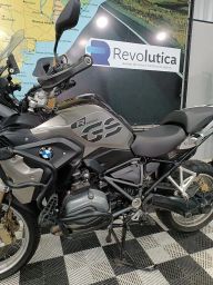 https://img.olx.com.br/thumbs256x256/26/268651177915940.jpg