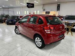 https://img.olx.com.br/thumbs256x256/26/269577285993685.jpg