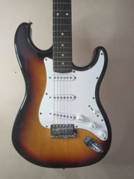 Título do anúncio: Guitarra Stratocaster Eagle Sts-001 Sb