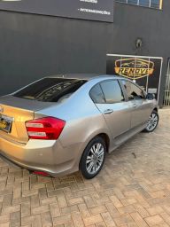 https://img.olx.com.br/thumbs256x256/27/272613564612261.jpg