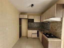 https://img.olx.com.br/thumbs256x256/27/273553166228880.jpg