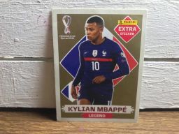 FIGURINHA LEGEND MBAPPE PRATA + LEWANDOWSKI BORDO COPA DO MUNDO