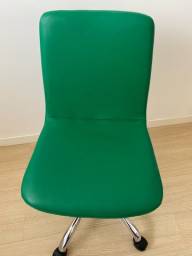 Título do anúncio: Cadeira escritório Tok&Stok verde