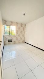 https://img.olx.com.br/thumbs256x256/27/276621432295686.jpg