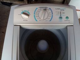 Título do anúncio: Vendo uma máquina de lavar roupas de  9kg Electrolux 