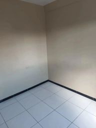 https://img.olx.com.br/thumbs256x256/27/278511882445892.jpg