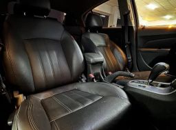 https://img.olx.com.br/thumbs256x256/27/278519608474616.jpg