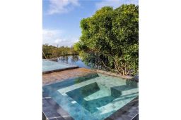 https://img.olx.com.br/thumbs256x256/27/278546396299980.jpg